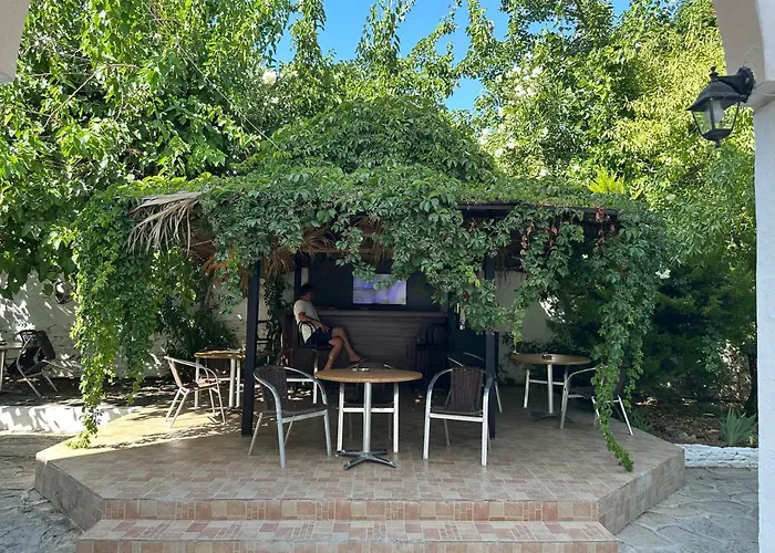 New Sedan Pansiyon Herberg Bodrum